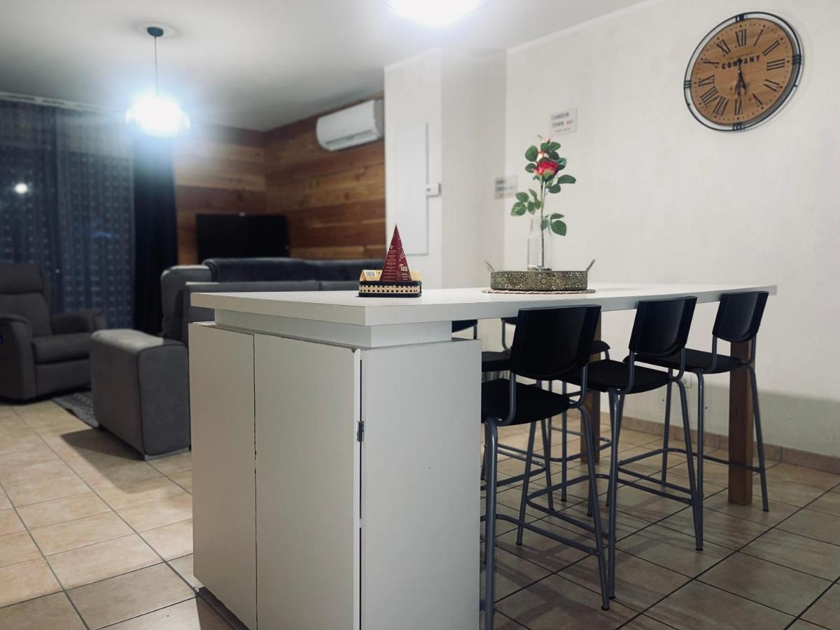 Appartement A 2 Mins Du Centre Sarlat-la-Canéda Exterior foto